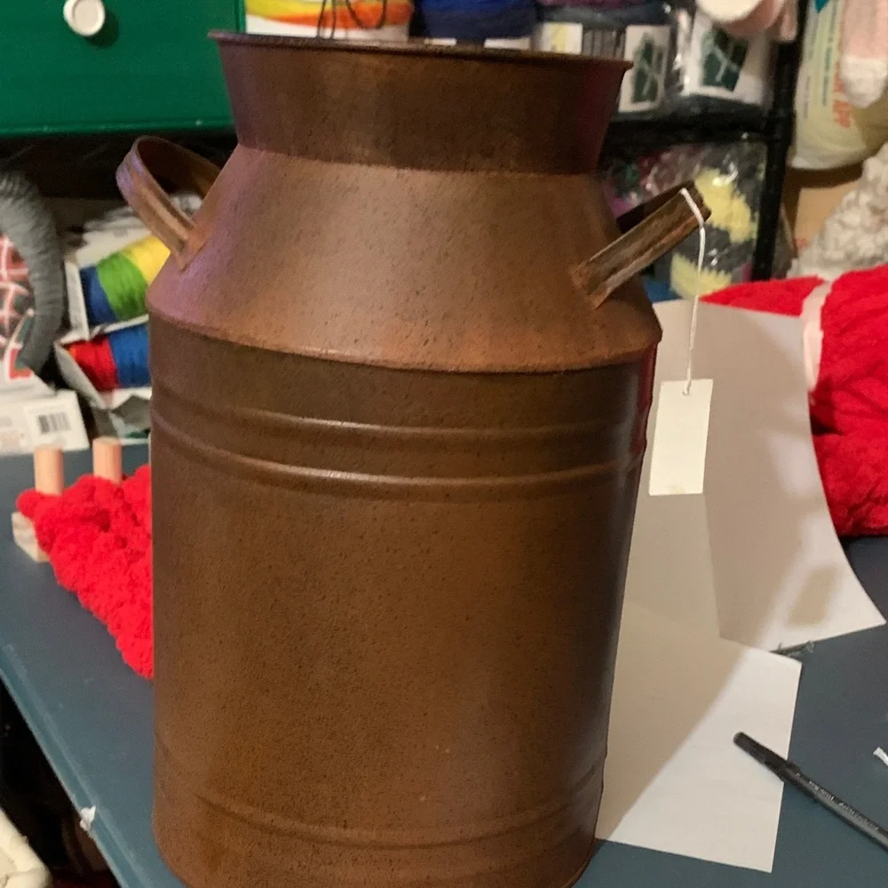 Rustic Brown Metal Milk Canister with Star Design - Picture 7 of 7